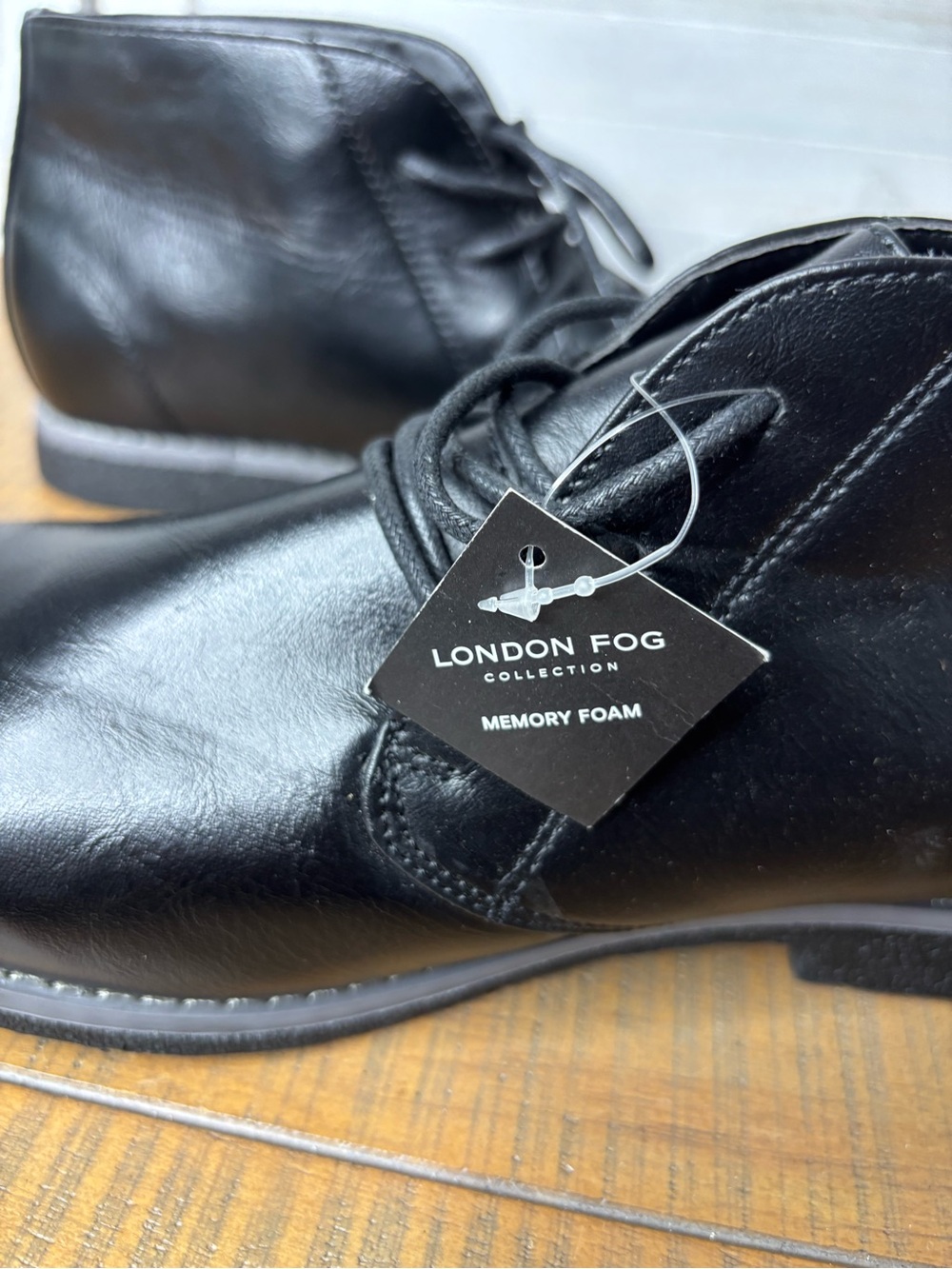 London Fog Broadstreet Men Black Dress Chukka Boots Memory Foam 9M NWT